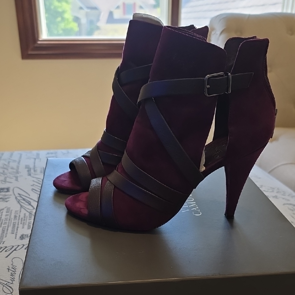 Vince Camuto Bootie